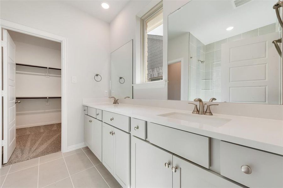 Furnished interior view inside a new home in Villages of Hurricane Creek, Anna (Image 6). Furnished interior view inside a new home in Villages of Hurricane Creek, Anna (Image 6).