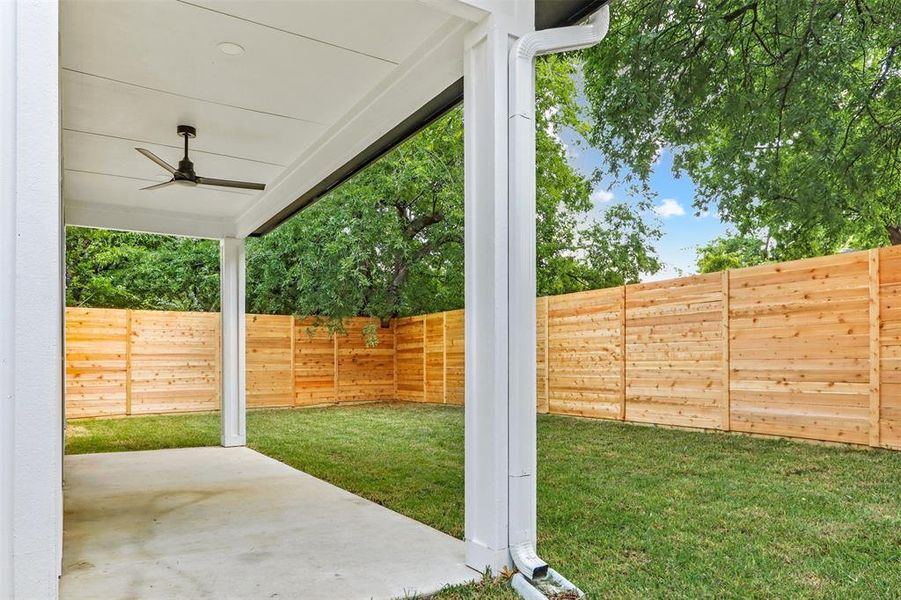 Exterior details and patio area of a home in , Dallas (Image 24).