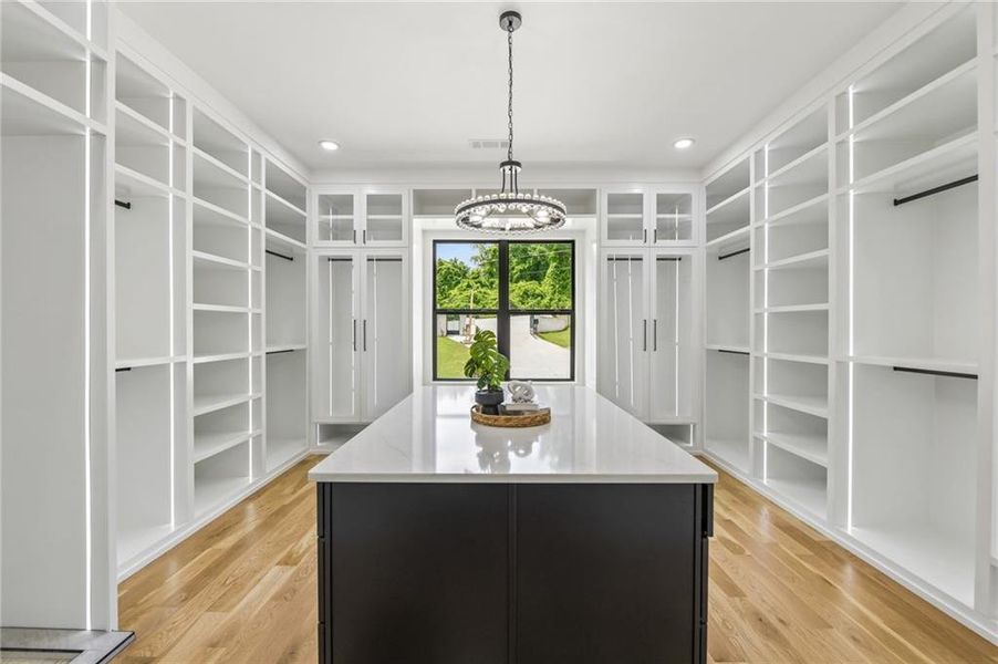 Furnished interior view inside a new home in , Buford (Image 44).