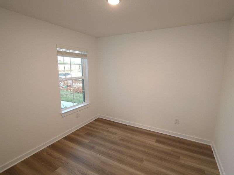 Spacious, unfurnished interior of a new home in Ambrose, La Marque (Image 19).