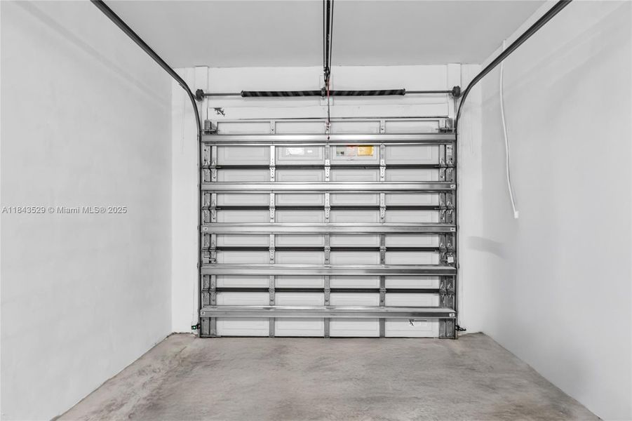 Image 31 of a home in .