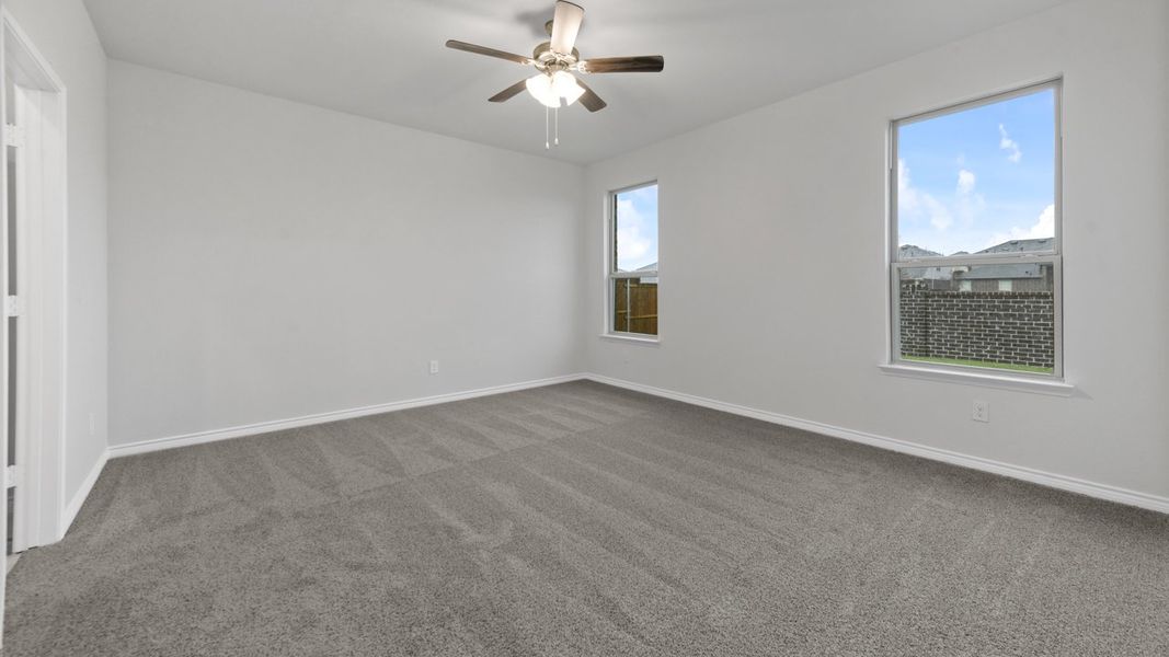 Spacious, unfurnished interior of a new home in Liberty Crossing, Royse City (Image 14).