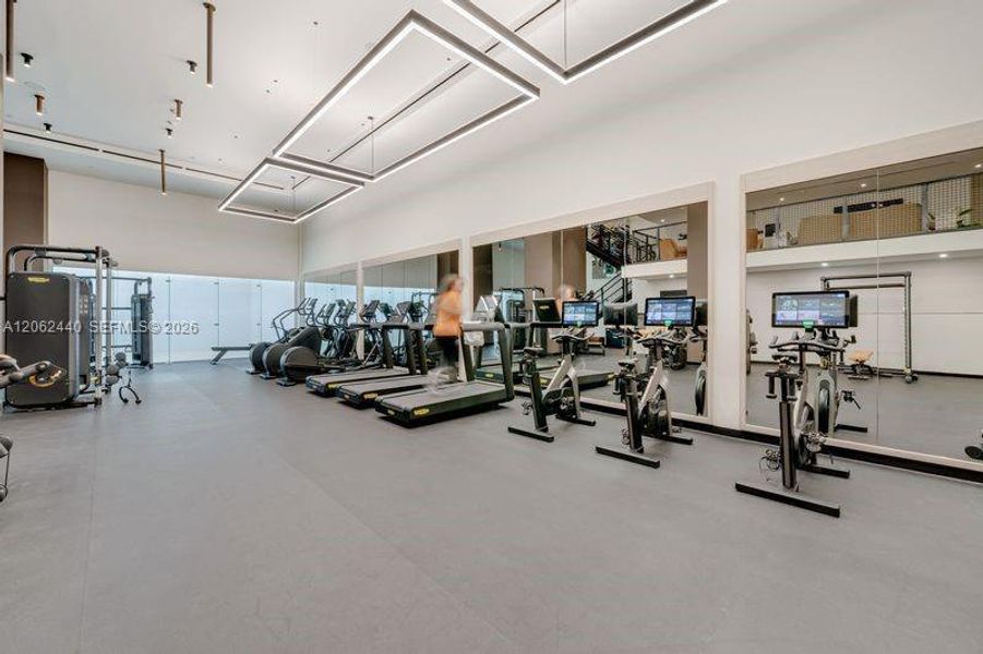Community amenities in , Miami (Image 19).
