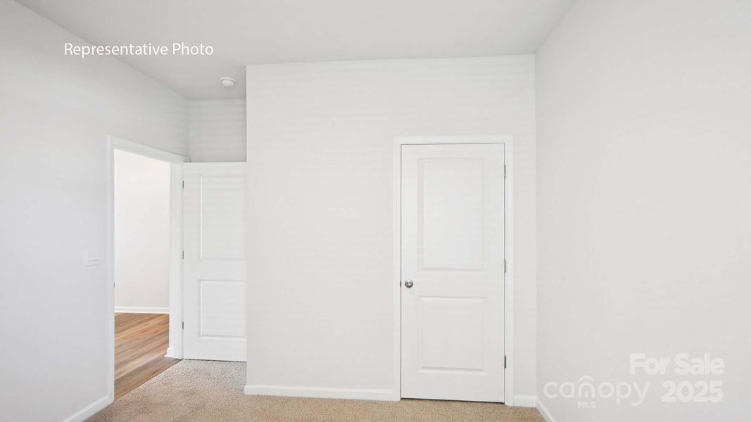 Spacious, unfurnished interior of a new home in Brandon Creek, Gastonia (Image 15).