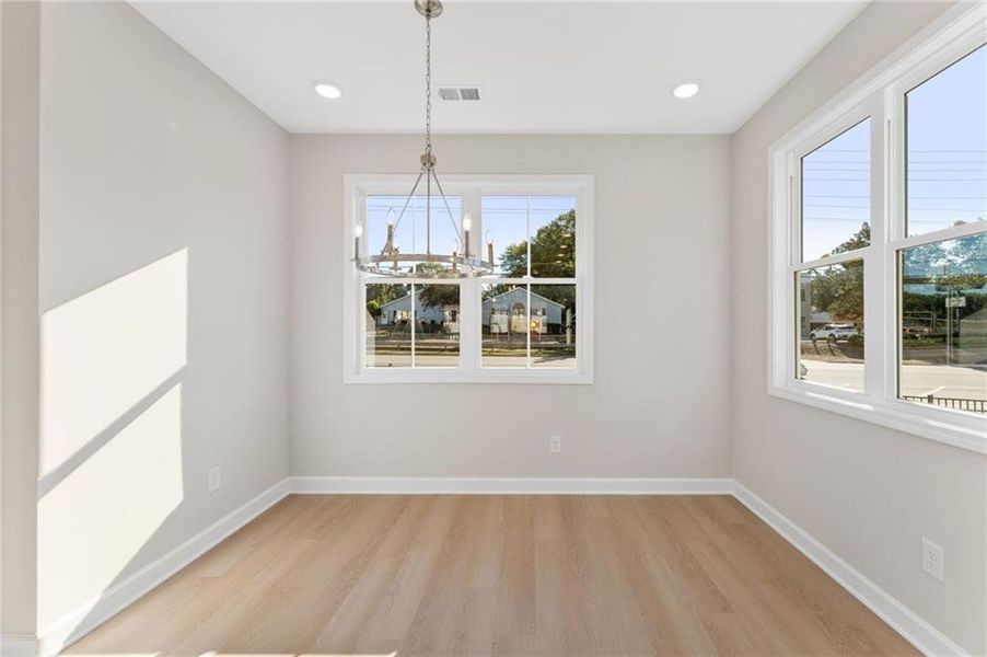 Spacious, unfurnished interior of a new home in East Park Village, Kennesaw (Image 20).