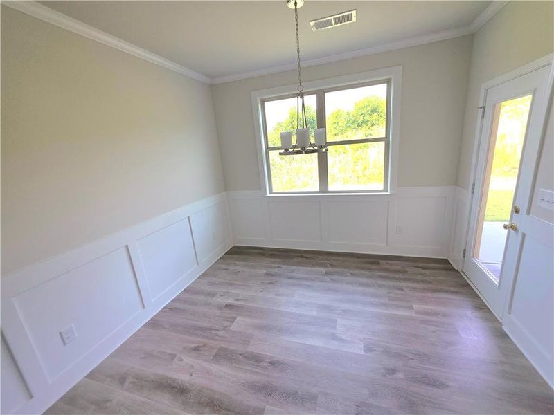 Spacious, unfurnished interior of a new home in Hellen Valley, Braselton (Image 9).