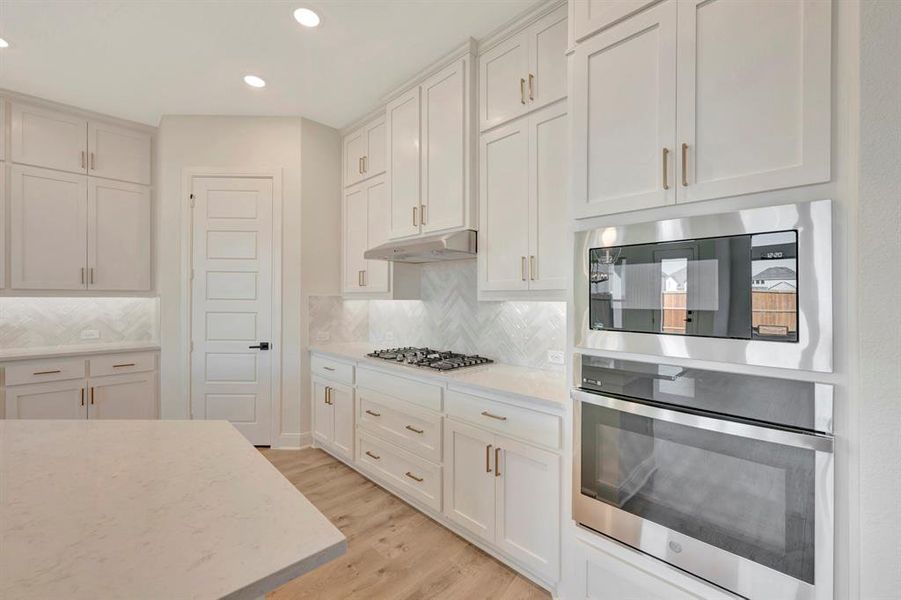 Furnished interior view inside a new home in Sandbrock Ranch, Aubrey (Image 10). Furnished interior view inside a new home in Sandbrock Ranch, Aubrey (Image 10).