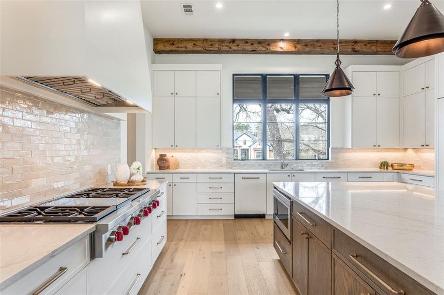 Furnished interior view inside a new home in Samantha Springs, Keller (Image 10).