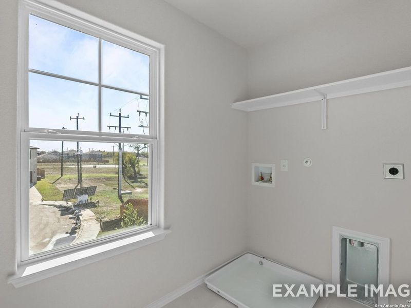 Spacious, unfurnished interior of a new home in Applewhite Meadows, San Antonio (Image 24).