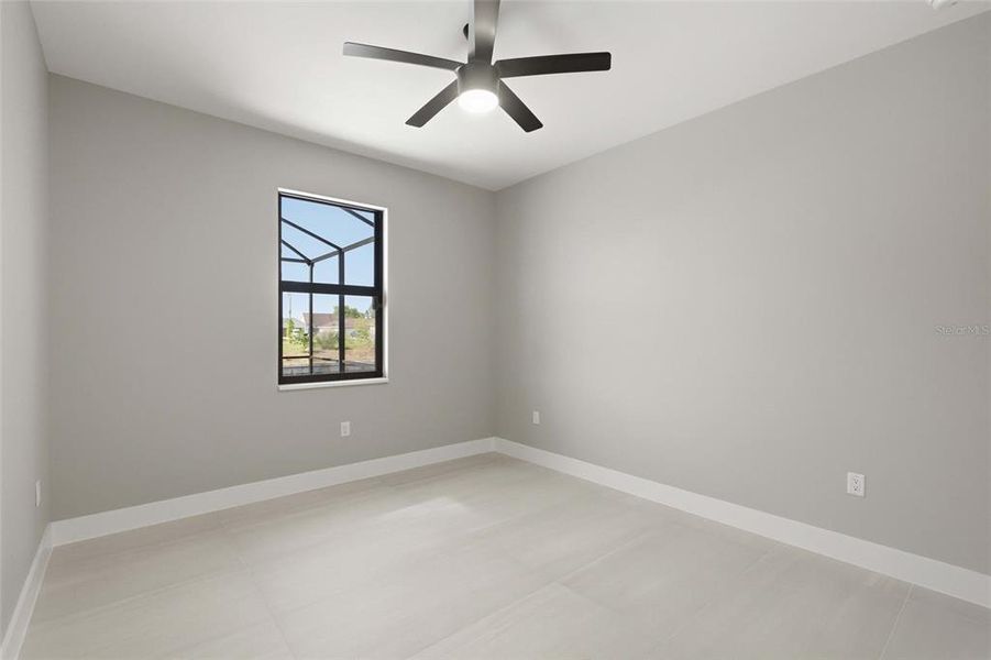 Spacious, unfurnished interior of a new home in , Cape Coral (Image 49).