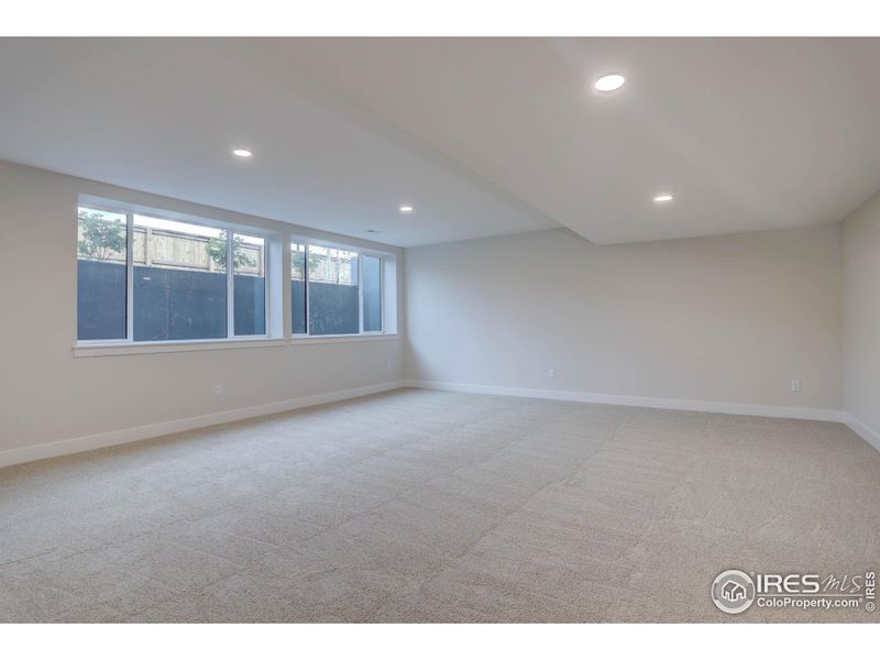 Spacious, unfurnished interior of a new home in , Louisville (Image 18).
