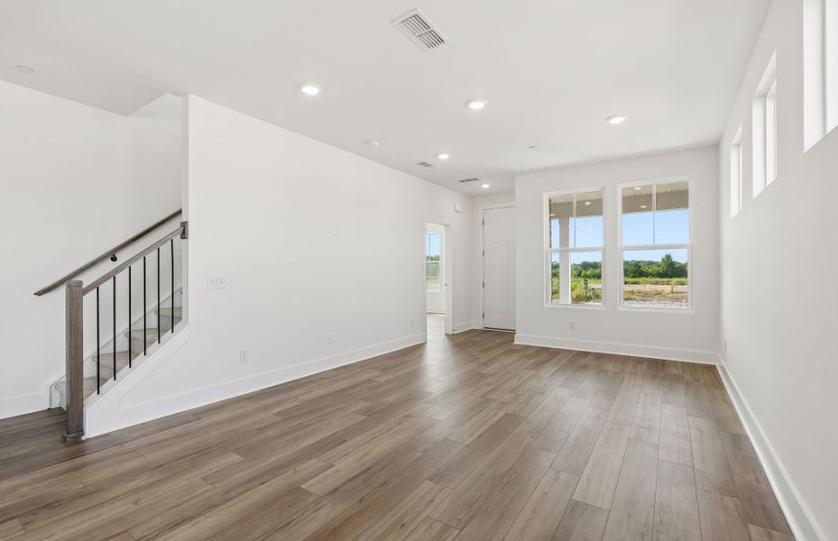 Spacious, unfurnished interior of a new home in Bradshaw Farms Reserve, Mount Juliet (Image 25).