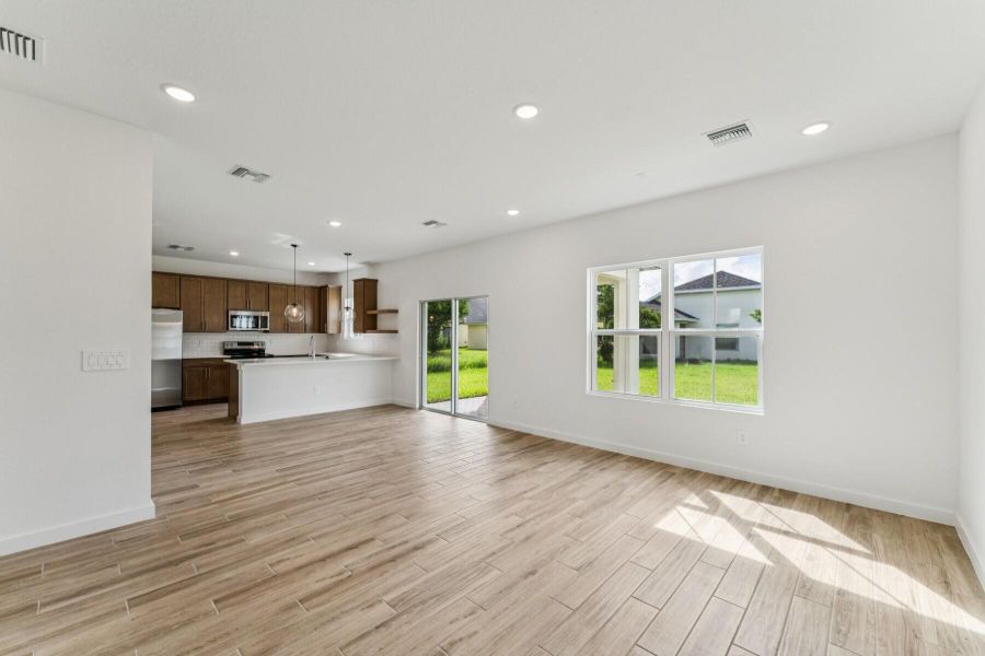 Image 34 of a home in .