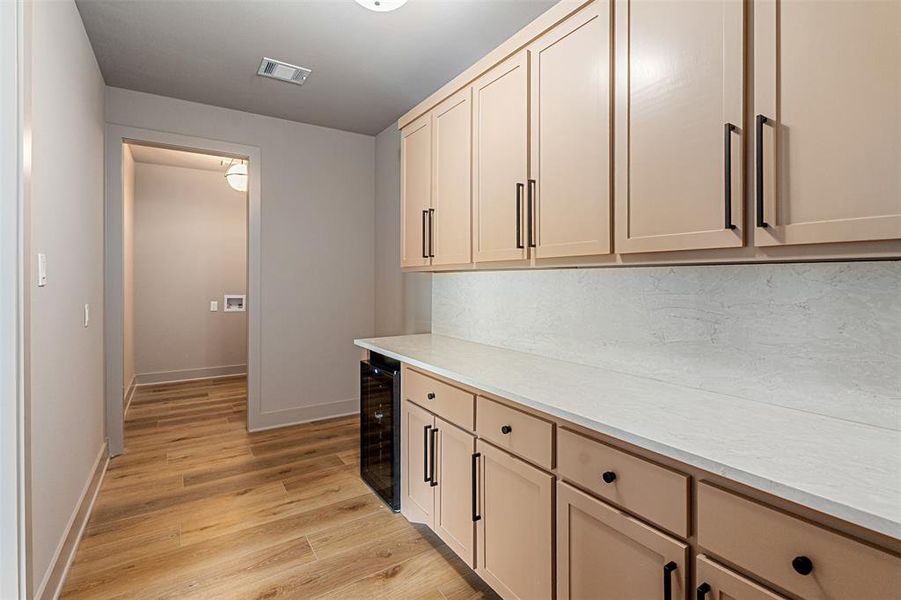 Walk out dry bar and laundry Walk out dry bar and laundry