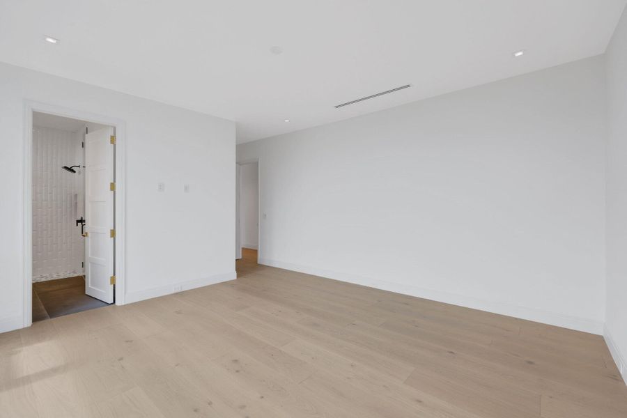 Lot 7 - 69.jpg-SMALL Lot 7 - 69.jpg-SMALL