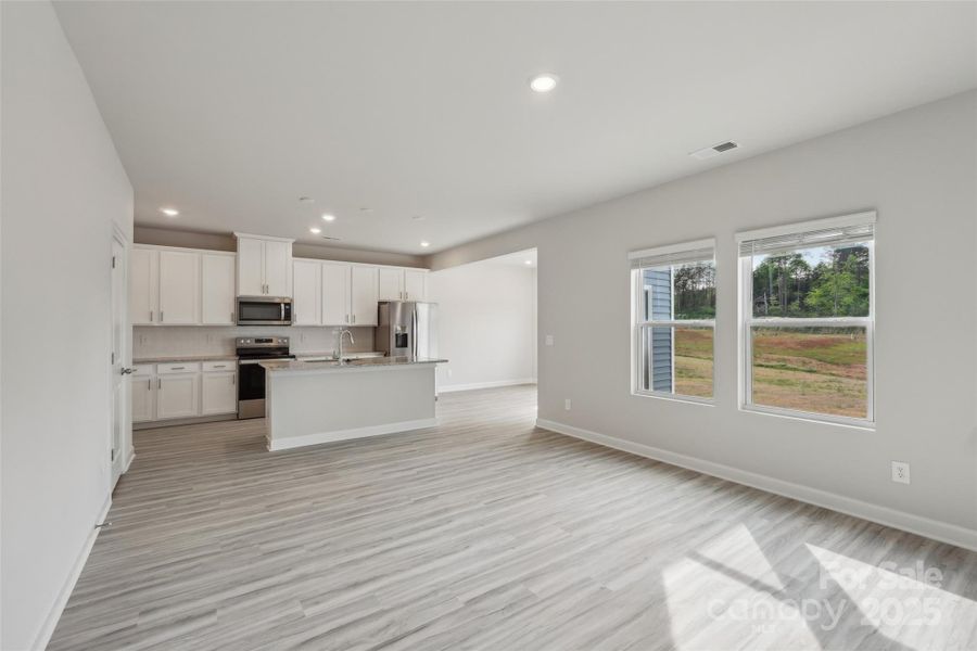 Spacious, unfurnished interior of a new home in Seattle Crossing, Shelby (Image 14).