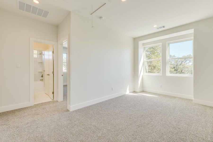 Upper level flex room