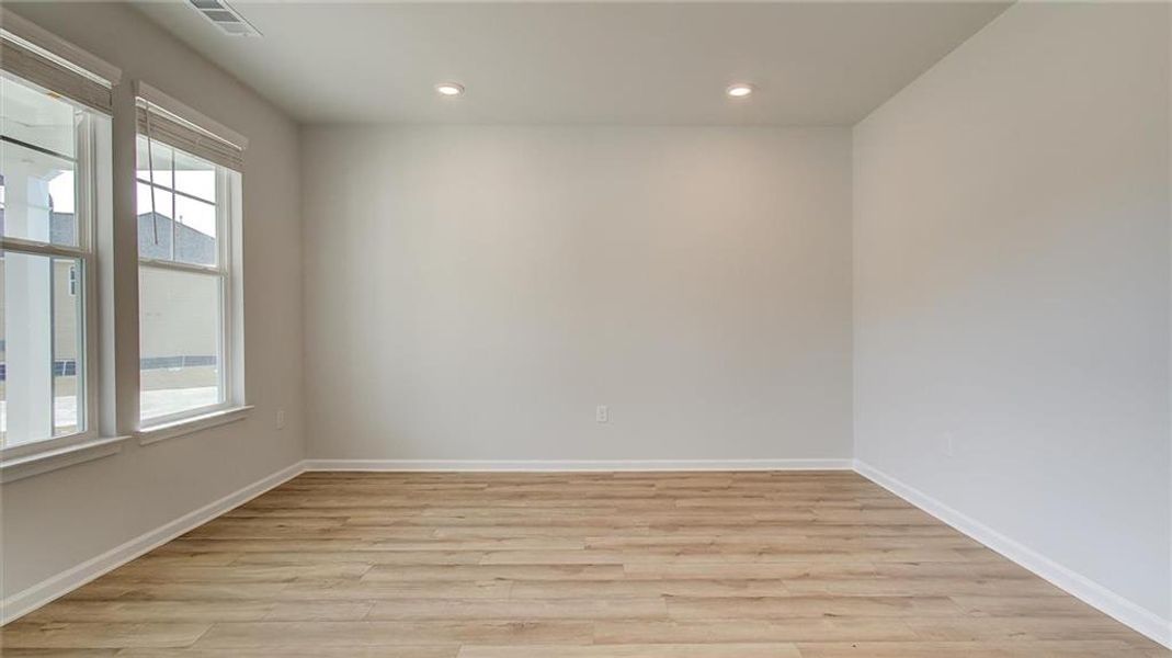 Spacious, unfurnished interior of a new home in Brighton, Locust Grove (Image 22).