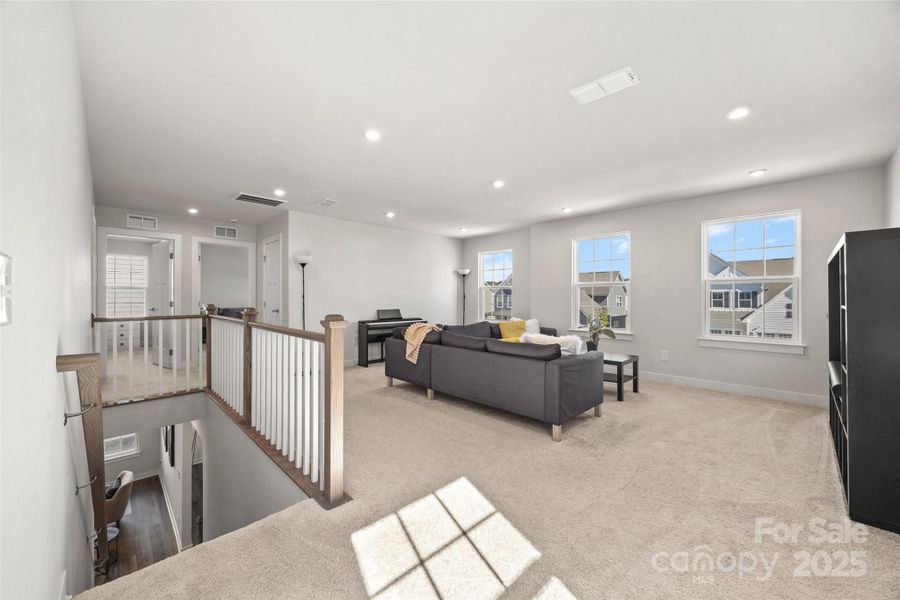 Upstairs loft Upstairs loft