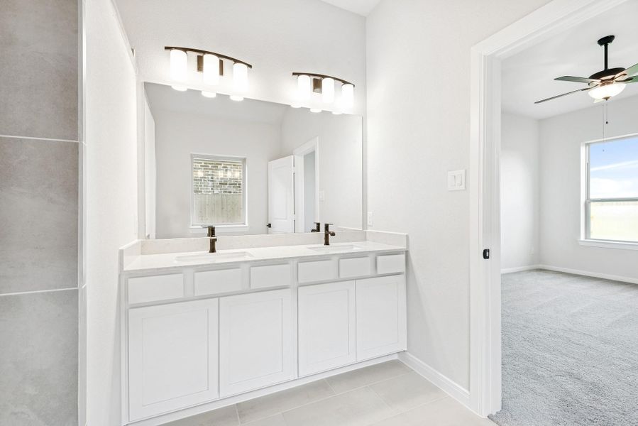 Furnished interior view inside a new home in Meridiana 45' Homesites, Manvel (Image 7). Furnished interior view inside a new home in Meridiana 45' Homesites, Manvel (Image 7).