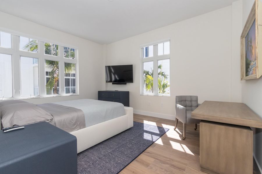 22 184 Lake Dr. Suite 200-6961 22 184 Lake Dr. Suite 200-6961