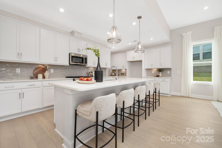 Furnished interior view inside a new home in Handsmill on Lake Wylie, York (Image 5).
