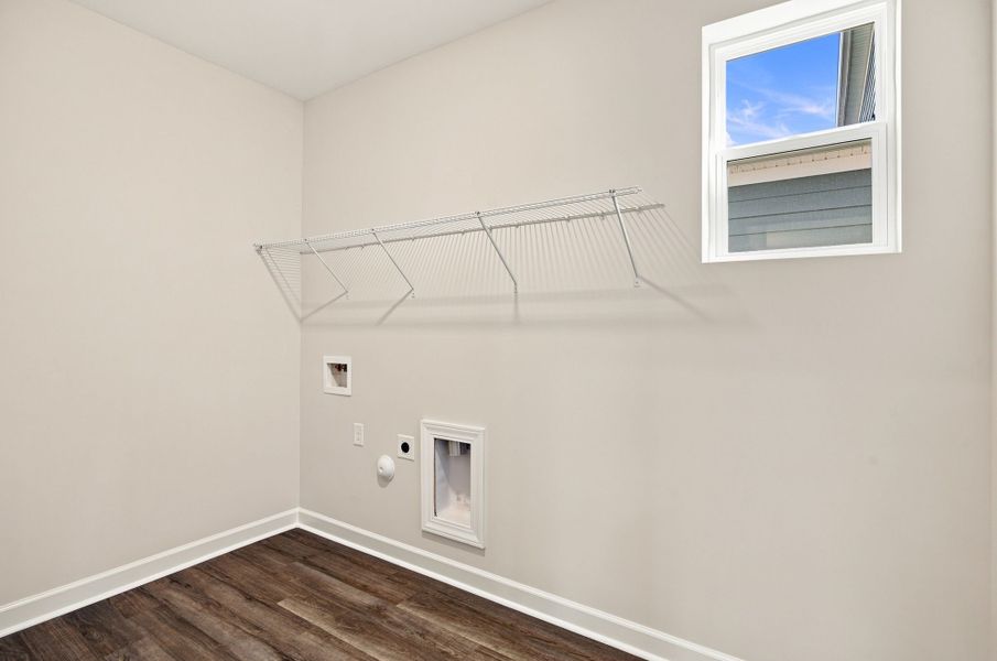 Spacious, unfurnished interior of a new home in Terrapin, Leland (Image 23).