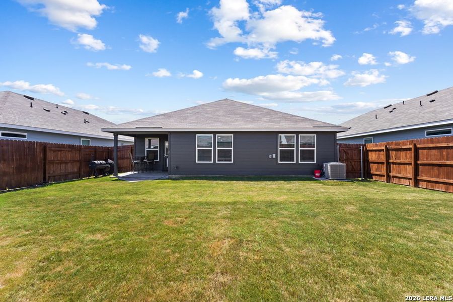 Exterior details and patio area of a home in Swenson Heights, Seguin (Image 25).