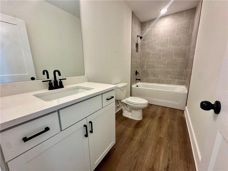 Furnished interior view inside a new home in Twin Lakes, Hoschton (Image 6).