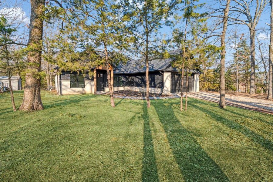 Image 33 of a home in . Image 33 of a home in .