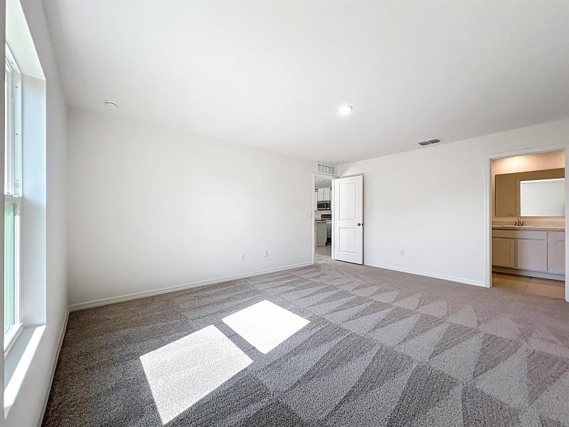 1390 Schumann Drive-52