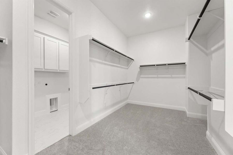 Representative unfurnished interior of a home built from the Driscoll by Pacesetter Homes in Meadow Run, Melissa (Image 34). Representative unfurnished interior of a home built from the Driscoll by Pacesetter Homes in Meadow Run, Melissa (Image 34).