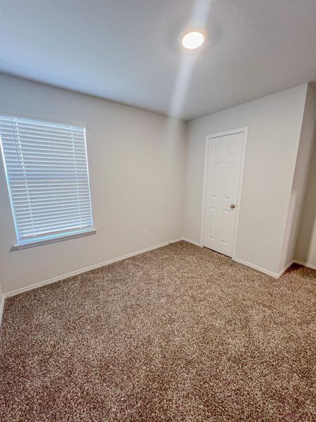 unfurnished bedroom