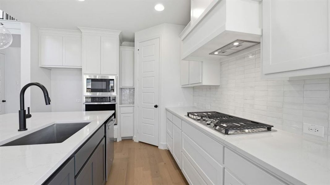 Furnished interior view inside a new home in Mosaic, Celina (Image 12).