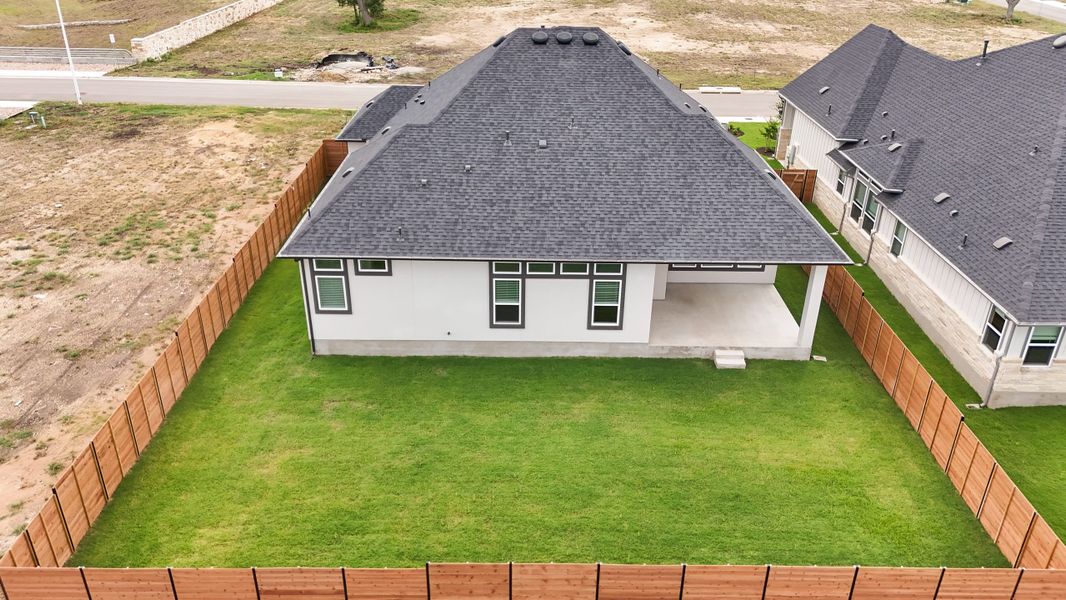 Exterior details and patio area of a home in Broken Oak, Georgetown (Image 4).