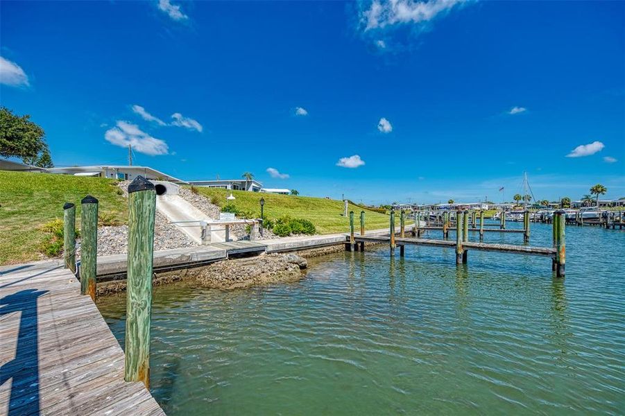 Natural landscape and outdoor views near  in Venice (Image 56).