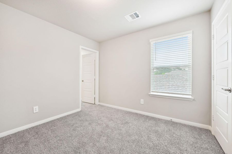 Photo is not of the actual home but is an inspirational photo of builder’s model home and may depict options, furnishings, and/or decorator features that are not included. Photo is not of the actual home but is an inspirational photo of builder’s model home and may depict options, furnishings, and/or decorator features that are not included.