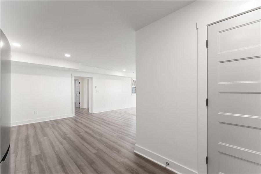 Spacious, unfurnished interior of a new home in , Gainesville (Image 49).