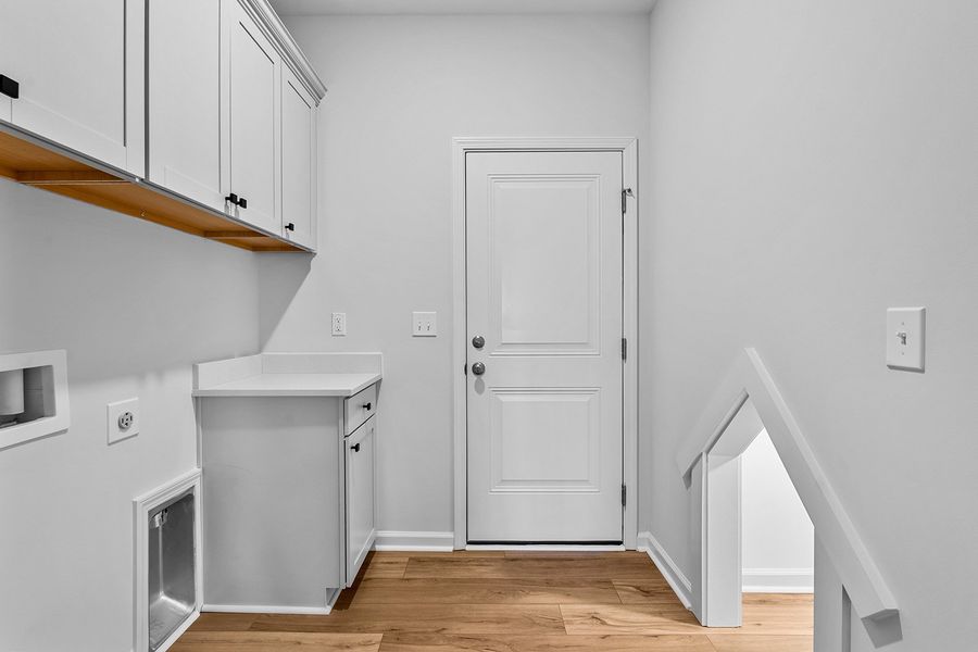 Furnished interior view inside a new home in Brooke Hill, Lewisville (Image 17). Furnished interior view inside a new home in Brooke Hill, Lewisville (Image 17).