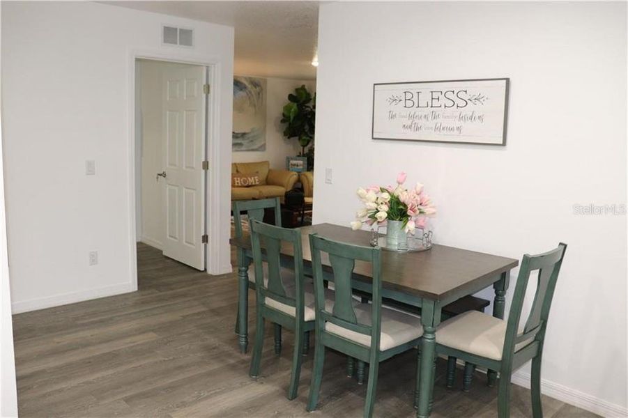 Furnished interior view inside a new home in , Dunnellon (Image 4).