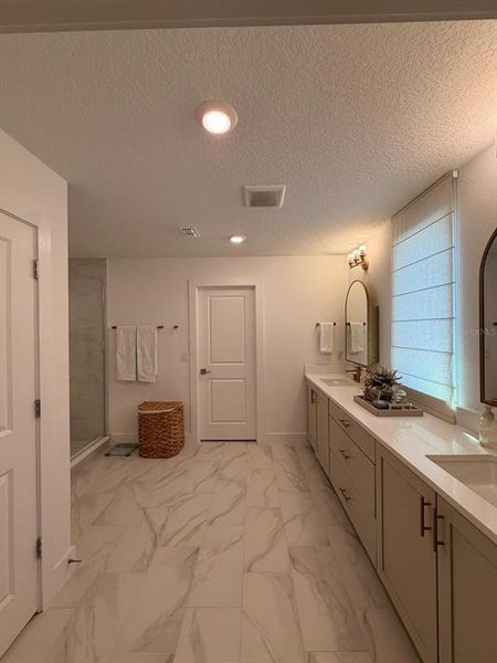 Furnished interior view inside a new home in , Winter Garden (Image 7).