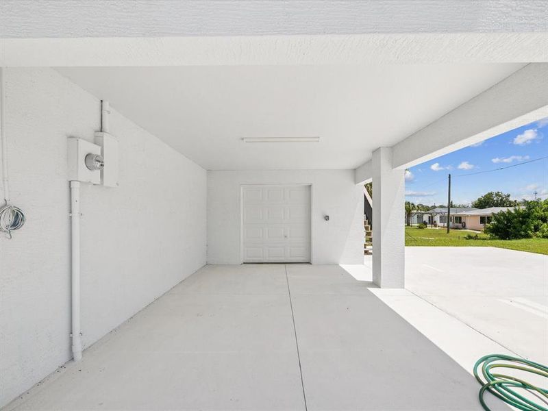 Spacious, unfurnished interior of a new home in , New Port Richey (Image 27).