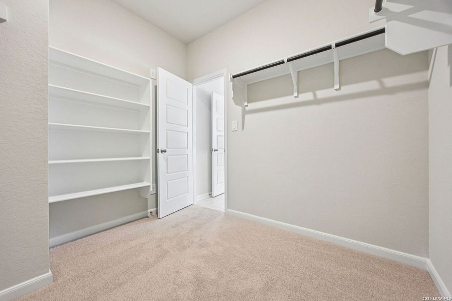 Spacious, unfurnished interior of a new home in Arcadia Ridge - Premier Series, San Antonio (Image 19).