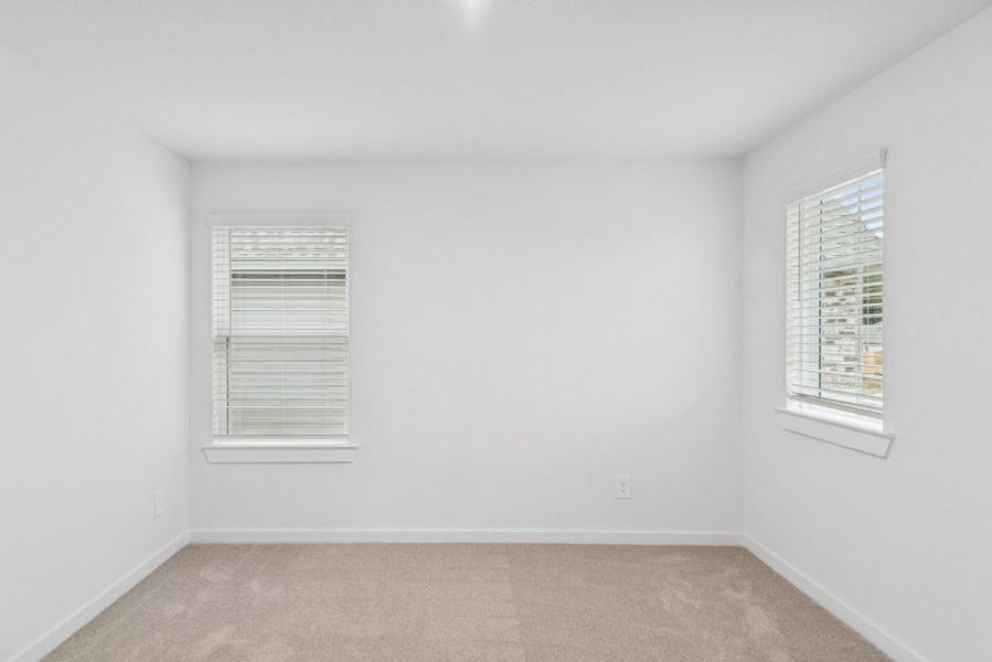 Spacious, unfurnished interior of a new home in Sorella, Tomball (Image 18).