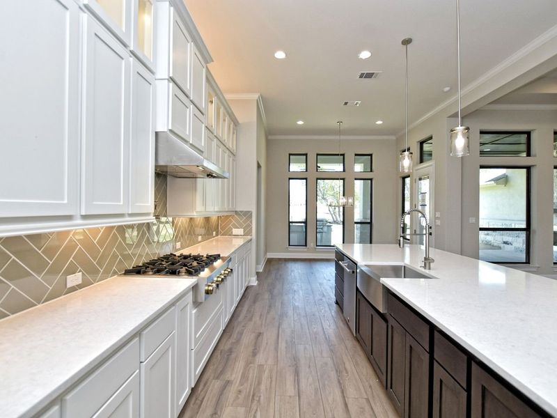 Representative furnished interior of a home built from the Avalon by Giddens Homes in Scofield Farms Estates, Georgetown (Image 98).