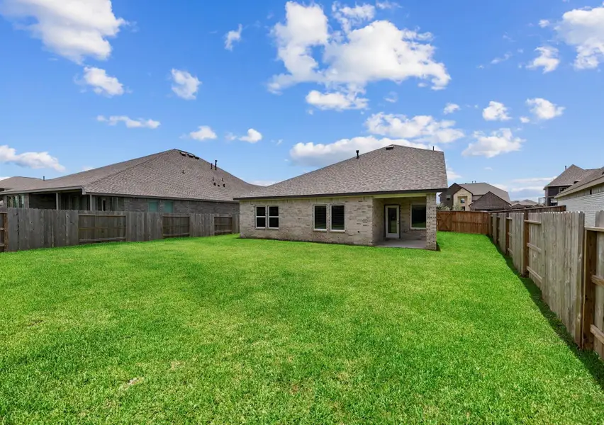 Exterior details and patio area of a home in Grand Cay Harbour, Texas City (Image 4). Exterior details and patio area of a home in Grand Cay Harbour, Texas City (Image 4).