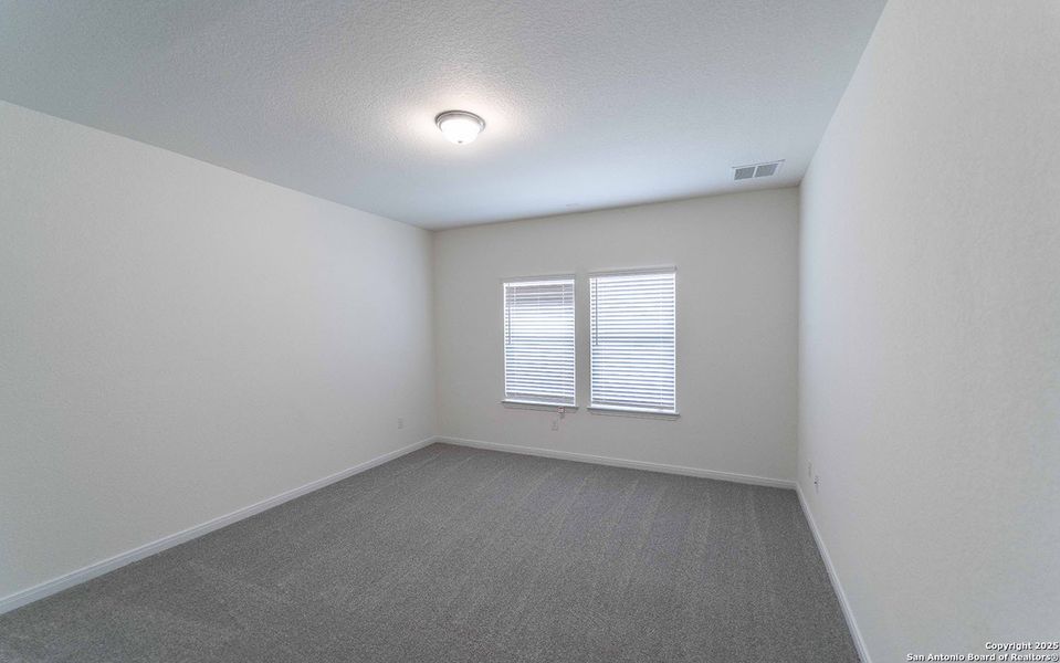 Spacious, unfurnished interior of a new home in Hickory Ridge, Elmendorf (Image 16).