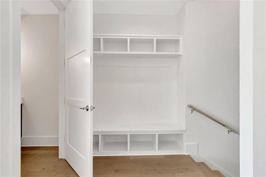 Spacious, unfurnished interior of a new home in Trilith, Fayetteville (Image 19). Spacious, unfurnished interior of a new home in Trilith, Fayetteville (Image 19).