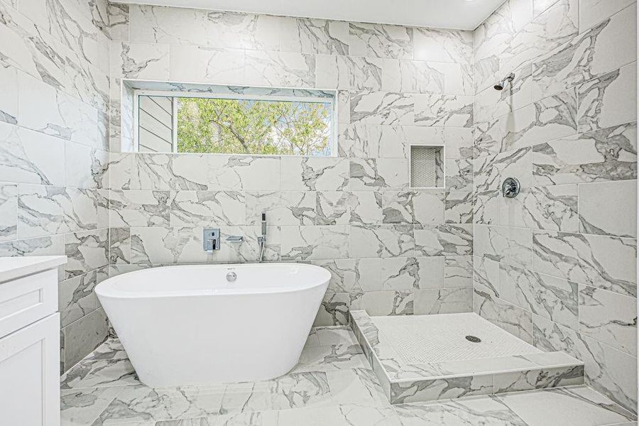 Furnished interior view inside a new home in , Houston (Image 8). Furnished interior view inside a new home in , Houston (Image 8).