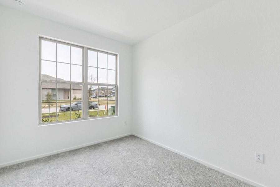 Spacious, unfurnished interior of a new home in Mavera, Conroe (Image 16).